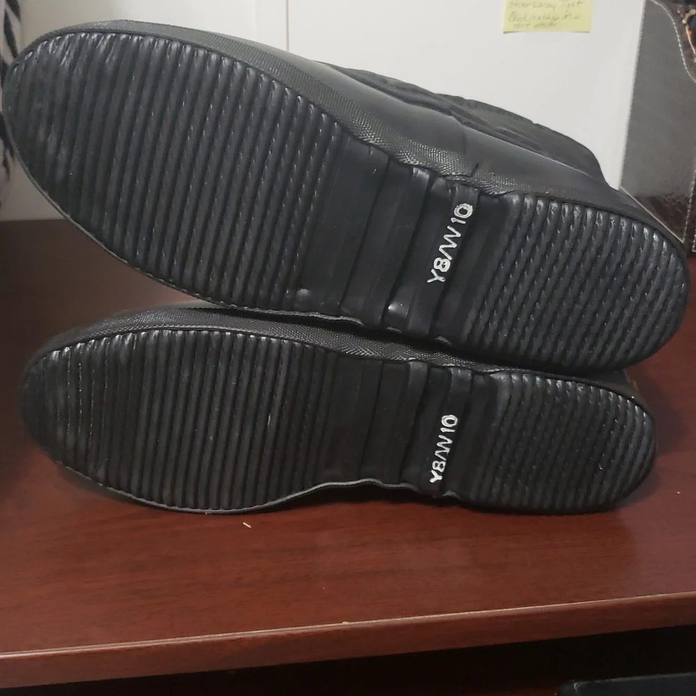 Sorel stylish black